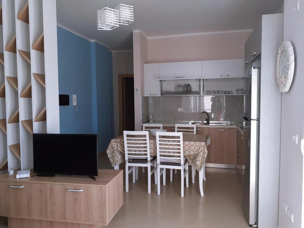 Beach Apartments Era Orikum Bagian luar foto