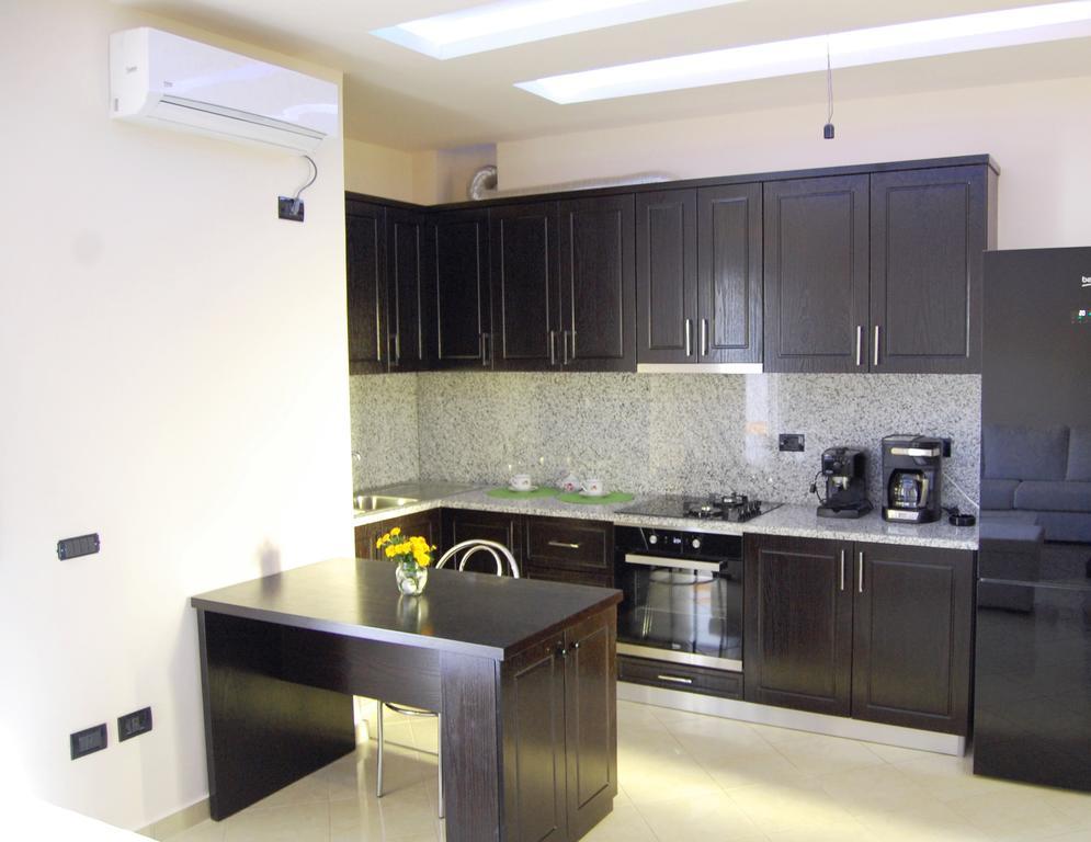 Beach Apartments Era Orikum Bagian luar foto