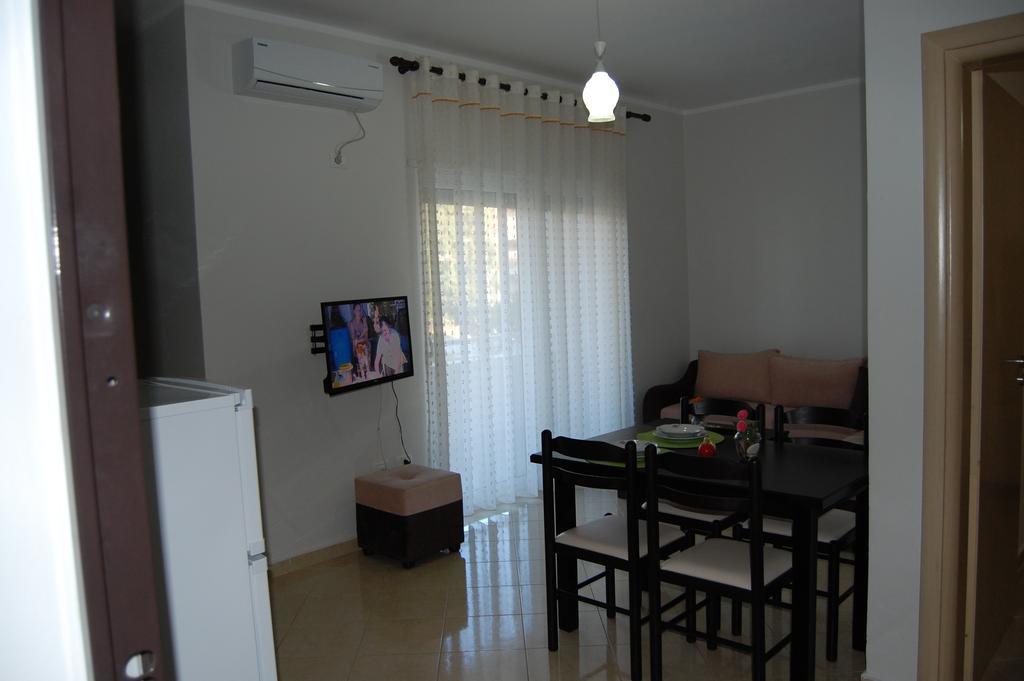 Beach Apartments Era Orikum Bagian luar foto