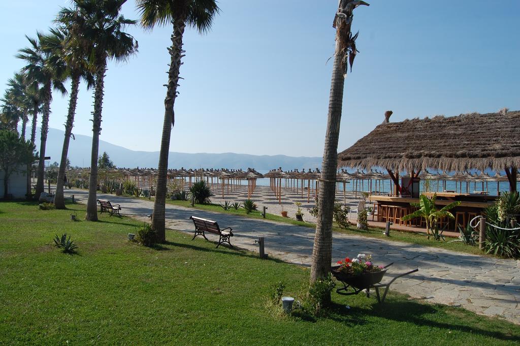 Beach Apartments Era Orikum Bagian luar foto